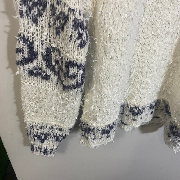 Anthropologie Pilcro Petra Ivory Grey Feathered Oversized Cozy Sweater Sz XS - Picture 3 of 15